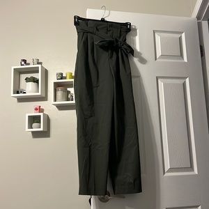 Green H&M fit and flare tie pants